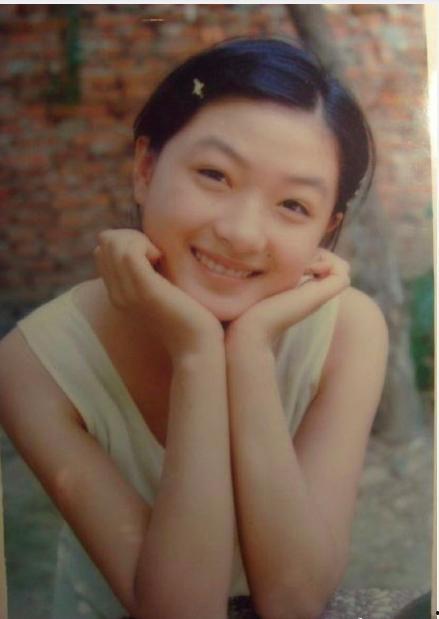 万茜自爆一年潜七次 潜规则出处 赵露思否认整容,赵露思否认整容真相揭晓